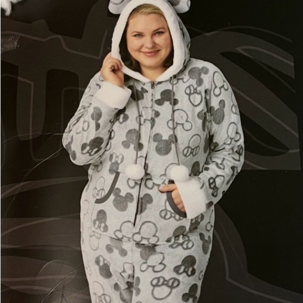 Disney Gray Mickey aand Minnie Women's L one piece Pajama cozy cuddles